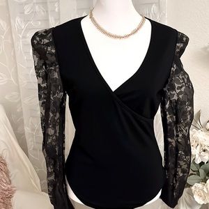 Bebe blouse puffy shoulders